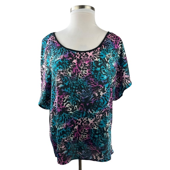 Torrid Animal Print Short Sleeved Top Multi Colored Plus Size 2 18/20 2X HW492 - Picture 4 of 16